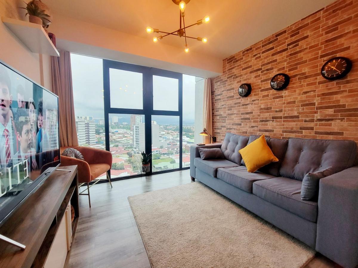 Cosmopolitan Apt 1407, 5 Star Facilities, 15M Sjo Airport, Parking, Pool, Gym サンホセ エクステリア 写真