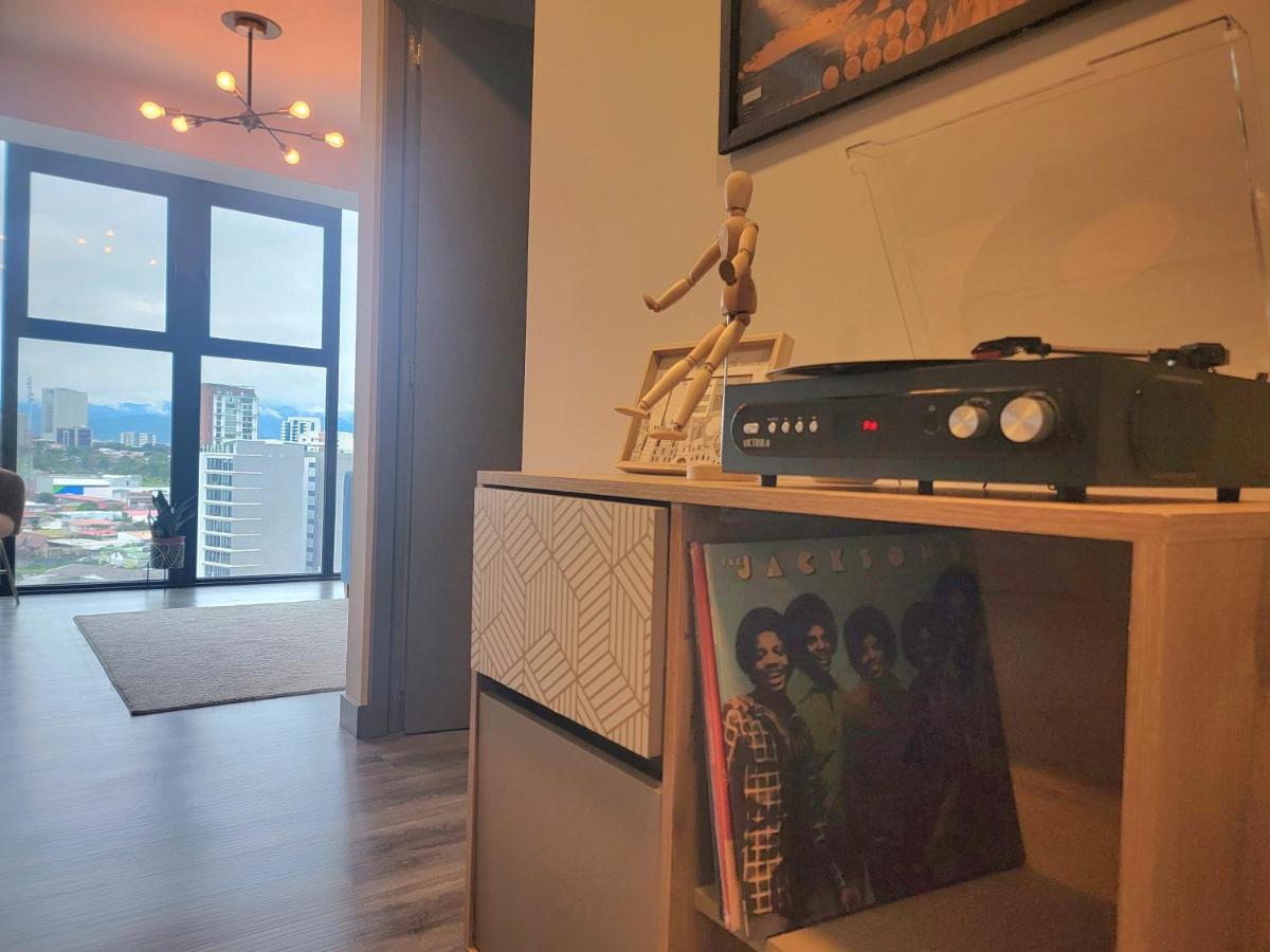 Cosmopolitan Apt 1407, 5 Star Facilities, 15M Sjo Airport, Parking, Pool, Gym サンホセ エクステリア 写真